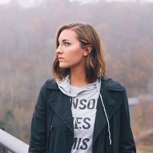 Meet your Posher, Jillian